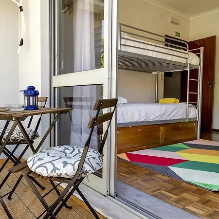 Carvalho Hostel *