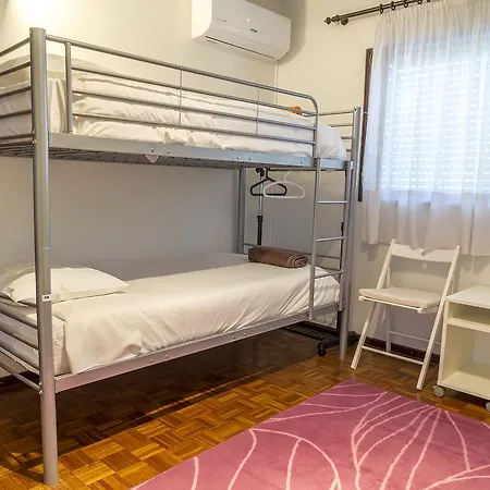 Hostel Carvalho *