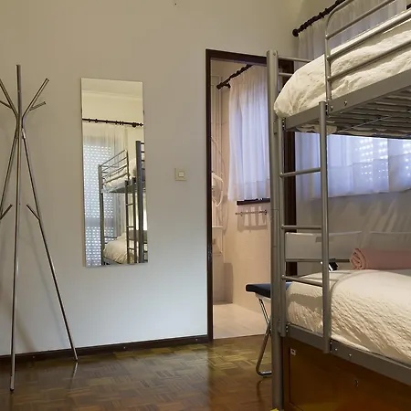 Carvalho Hostel *